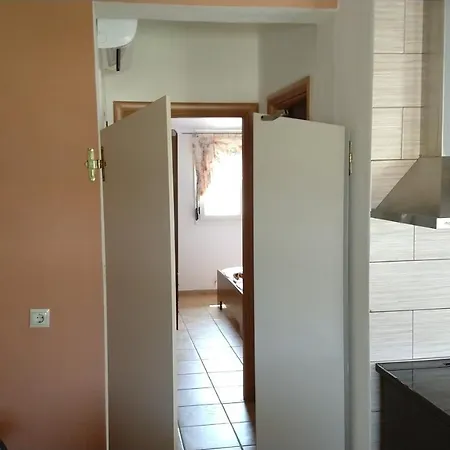 Zoe's Apartment Nikiti (Sithonia)